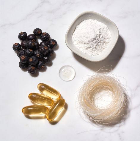 5. Made with 5 targeted actives that work on the actual cause of menopausal hair loss.